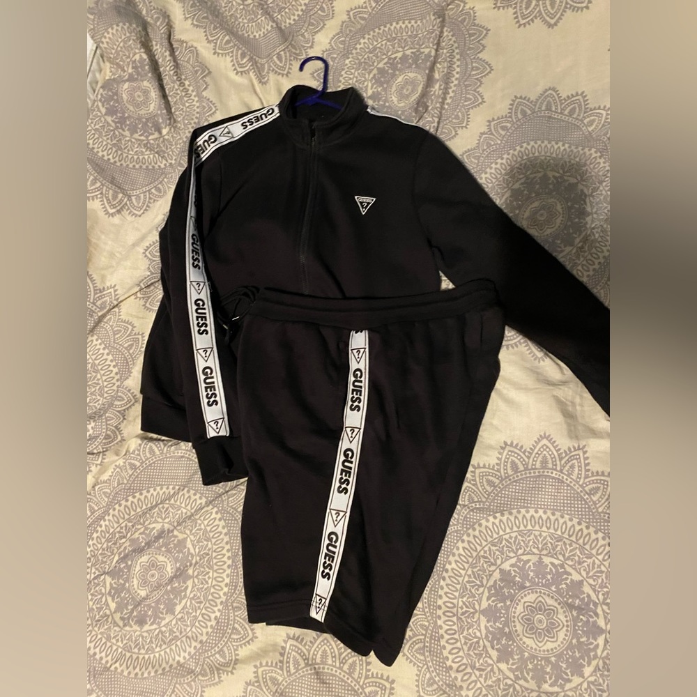 Guess Sweatsuit